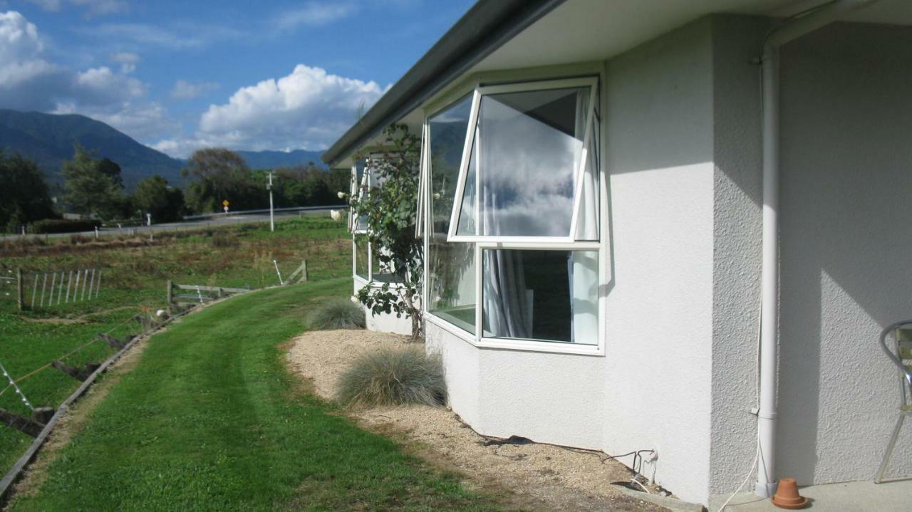 Karamea River Motels エクステリア 写真